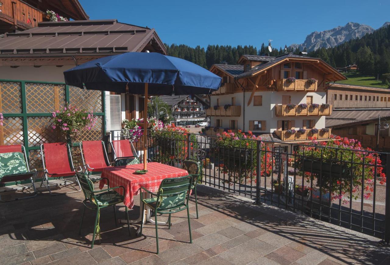 Dolomiti Hotel Cozzio Madonna Esterno foto