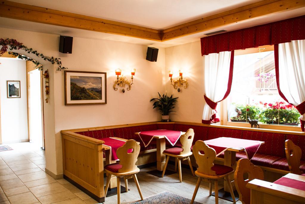 Dolomiti Hotel Cozzio Madonna Esterno foto