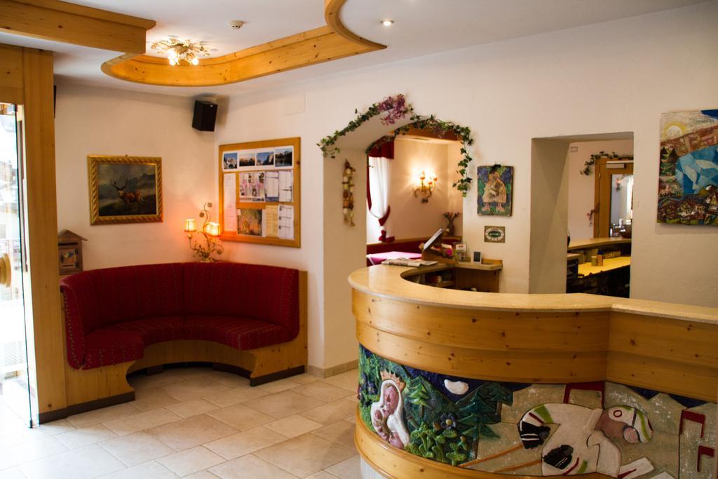 Dolomiti Hotel Cozzio Madonna Esterno foto