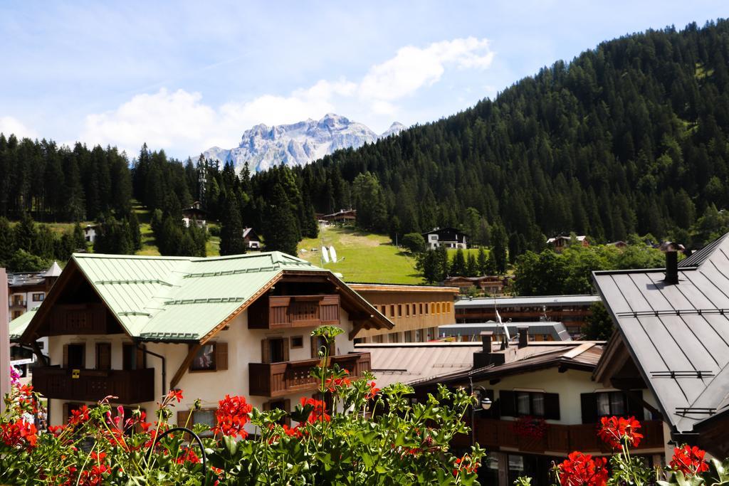 Dolomiti Hotel Cozzio Madonna Camera foto
