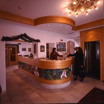Dolomiti Hotel Cozzio Madonna Esterno foto